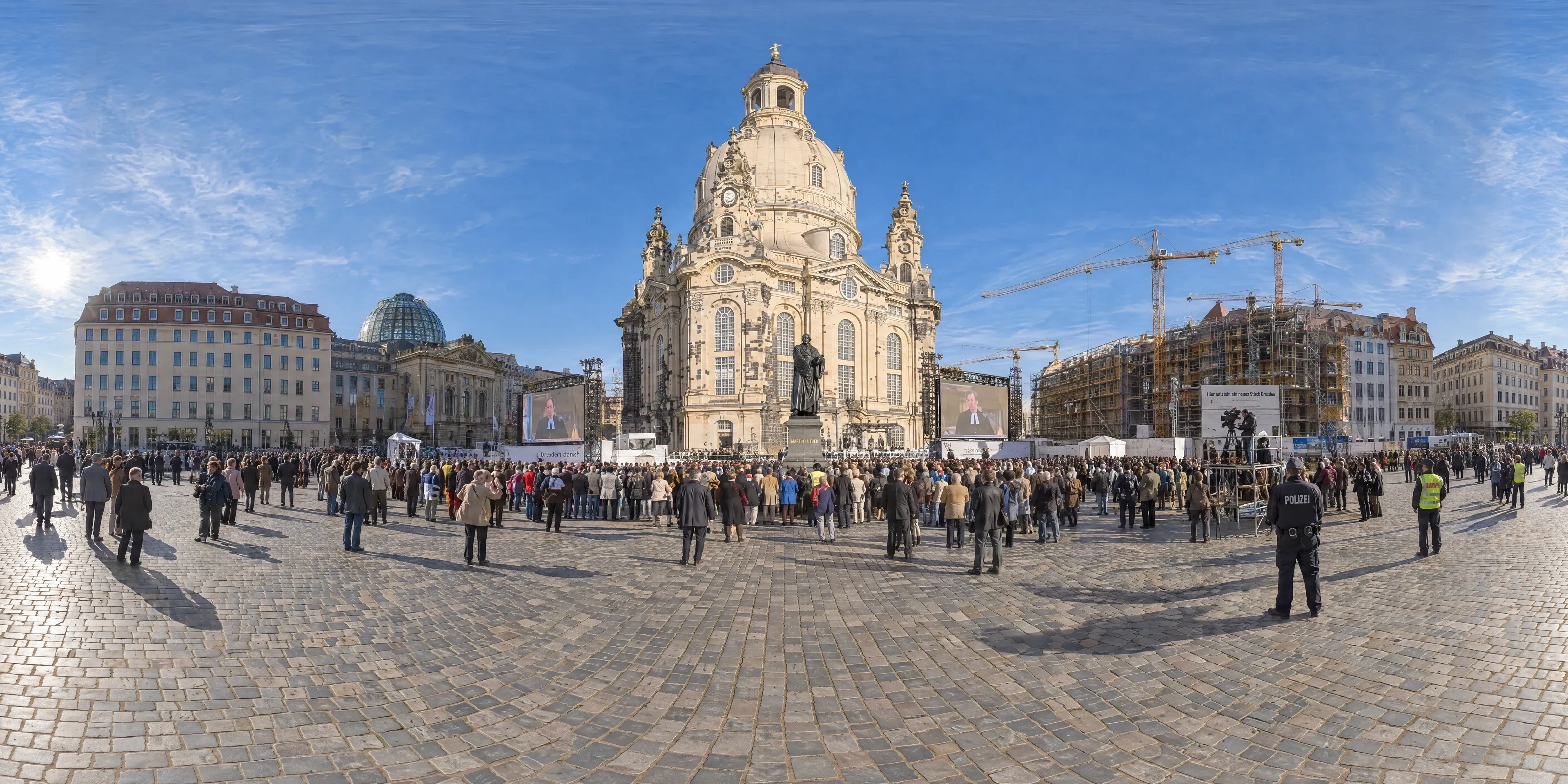 Panoramic scene depicting Frauenkirche, Dresden (2005), Neumarkt west of the rebuilt Frauenkirche, Dresden.